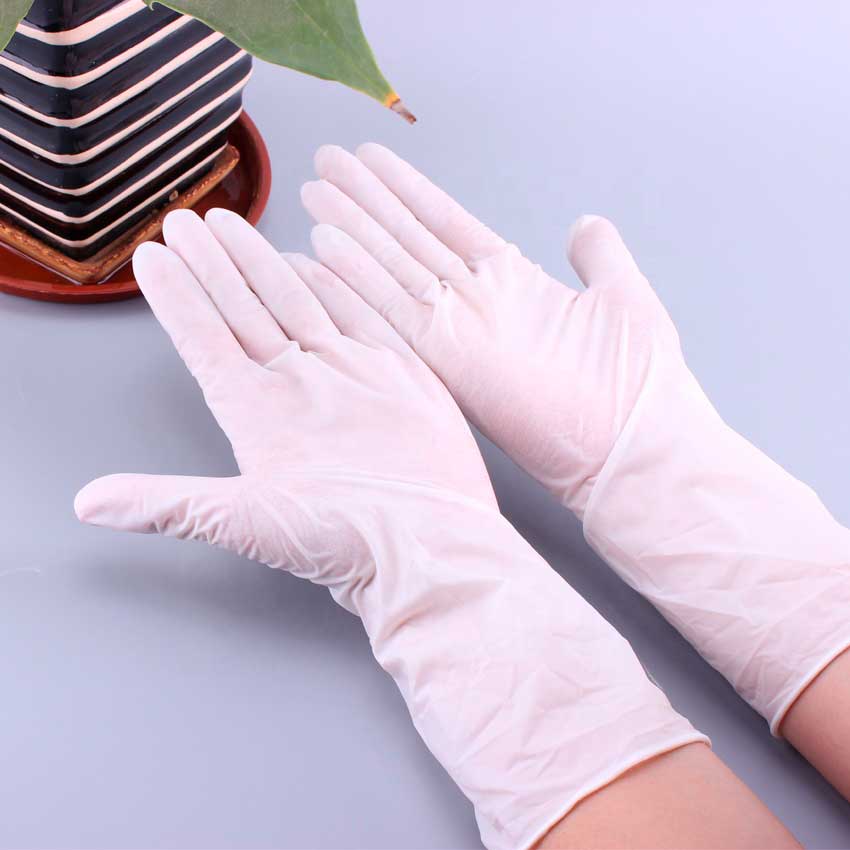 Нитриловые белые перчатки стерильные.